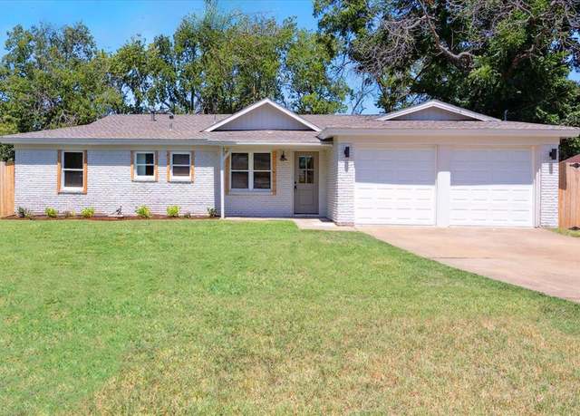 Property at 209 Pecan St, Roanoke, TX 76262, 4 beds, 3.5 baths