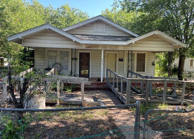 Property at 2010 8th St, Wichita Falls, TX 76301