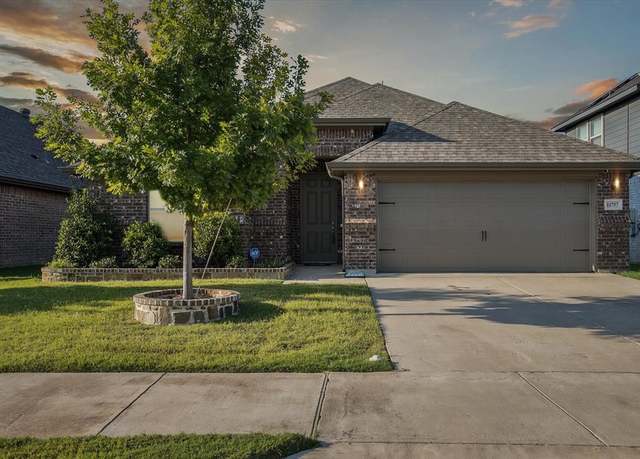 Property at 11757 Elko Ln, Fort Worth, TX 76108, 3 beds, 2 baths