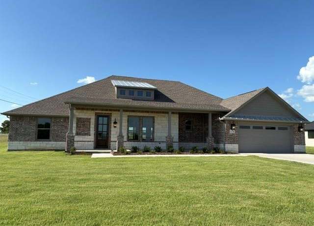 Property at 3170 County Road 222, Van Alstyne, TX 75409, 4 beds, 2.5 baths