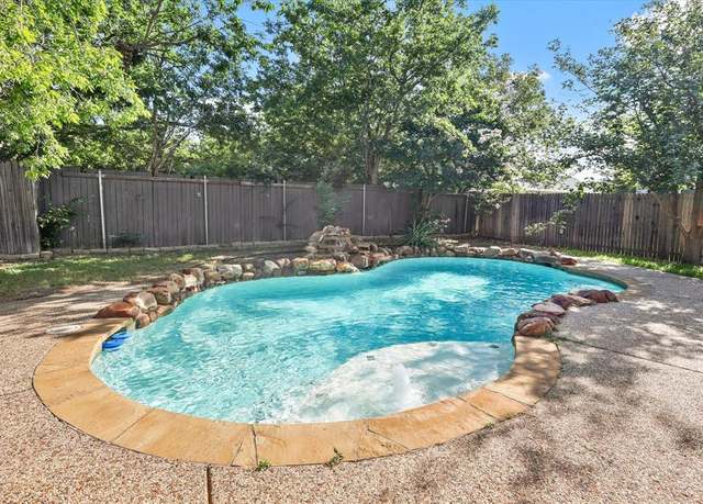 Property at 3209 Lance Ln, Denton, TX 76209, 3 beds, 2 baths