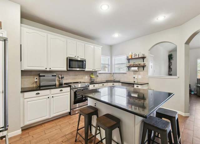 Property at 4013 Hollow Lake Rd, Fort Worth, TX 76262, 4 beds, 2.5 baths