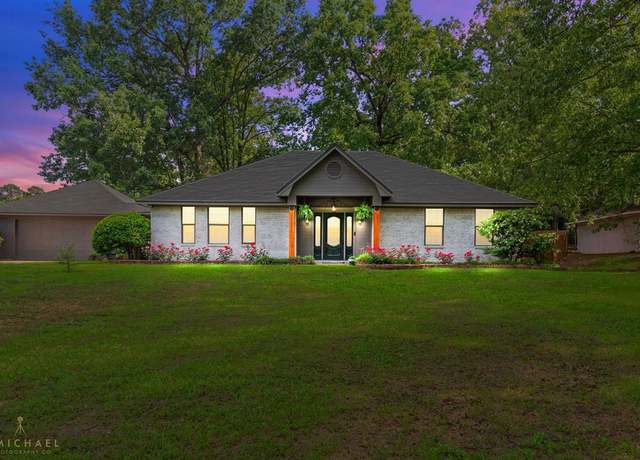 Property at 6105 Shadow Wood Dr, Shreveport, LA 71107, 3 beds, 2 baths