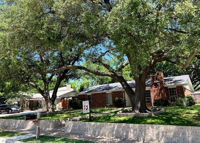 Property at 3105 Kingston Dr, Plano, TX 75074, 3 beds, 2 baths