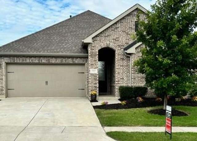 Property at 3909 Primrose Dr, Aubrey, TX 76227, 3 beds, 2 baths