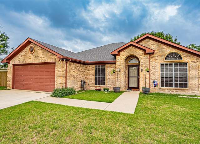 Property at 1228 Meadow Gln, Crowley, TX 76036, 3 beds, 2 baths