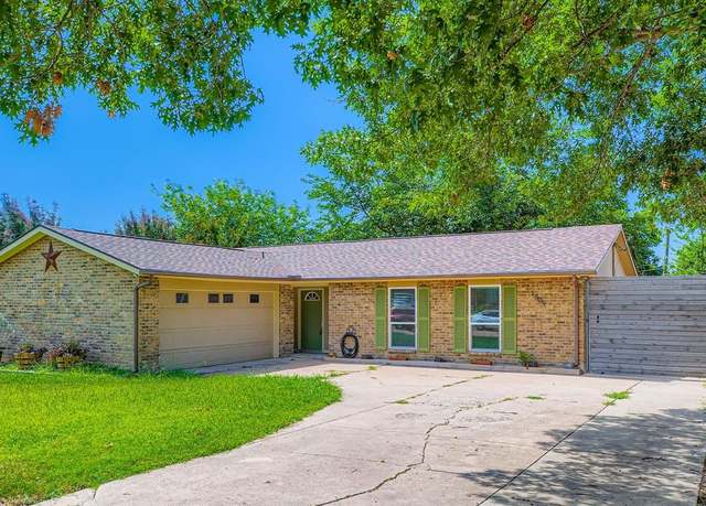 Property at 1509 Westridge St, Grand Prairie, TX 75050, 3 beds, 2 baths