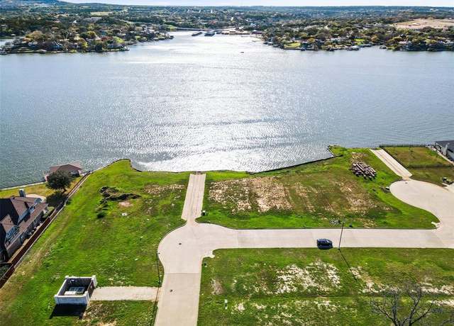 Property at 1414 Highland Park Cir, Granbury, TX 76048