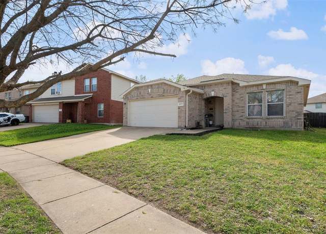Property at 13717 Canyon Ranch Rd, Fort Worth, TX 76262, 3 beds, 2 baths
