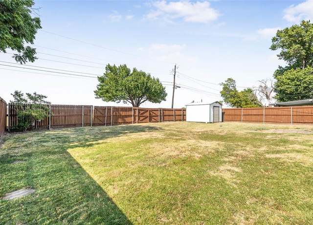 Property at 1225 Briarcove Dr, Richardson, TX 75081, 3 beds, 2 baths