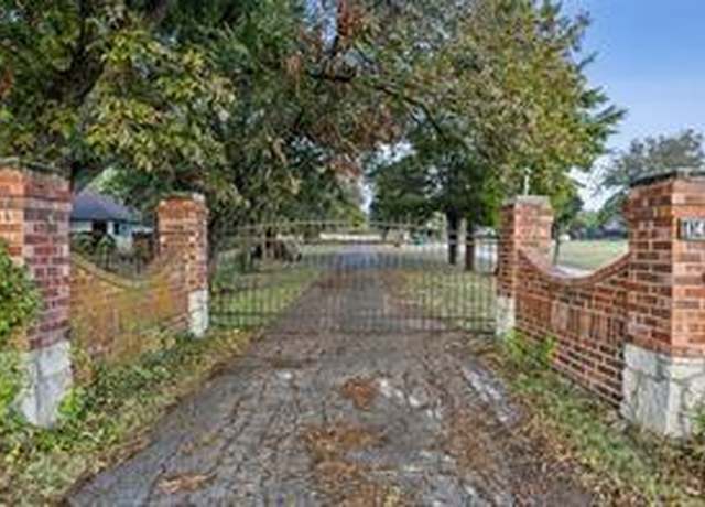 Property at 1403 N Cedar Hill Rd, Cedar Hill, TX 75104