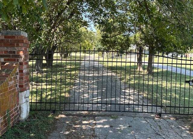 Property at 1403 N Cedar Hill Rd, Cedar Hill, TX 75104