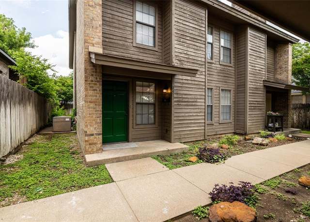 Property at 2415 Sanguinet St, Fort Worth, TX 76107, 4 beds, 5 baths