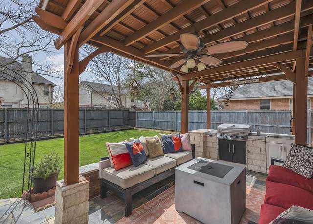 Property at 701 Crystal Ln, Hurst, TX 76054, 4 beds, 2.5 baths