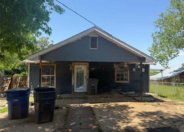 Property at 2007 N Montclair Ave, Dallas, TX 75208, 2 beds, 1 bath