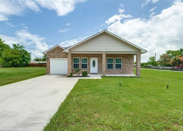 Property at 4611 Pickett St, Greenville, TX 75401, 3 beds, 2 baths