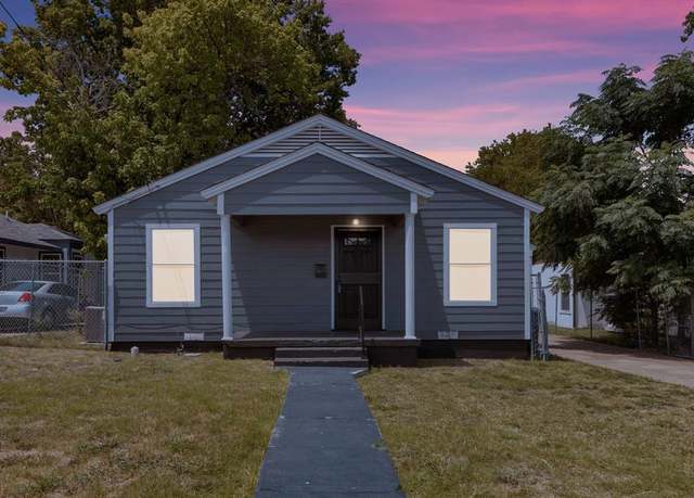 Property at 2145 E Overton Rd, Dallas, TX 75216, 3 beds, 2 baths