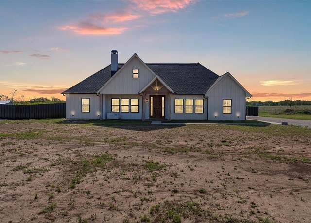 Property at 409 Oneal Ln, Jacksboro, TX 76458, 4 beds, 3.5 baths