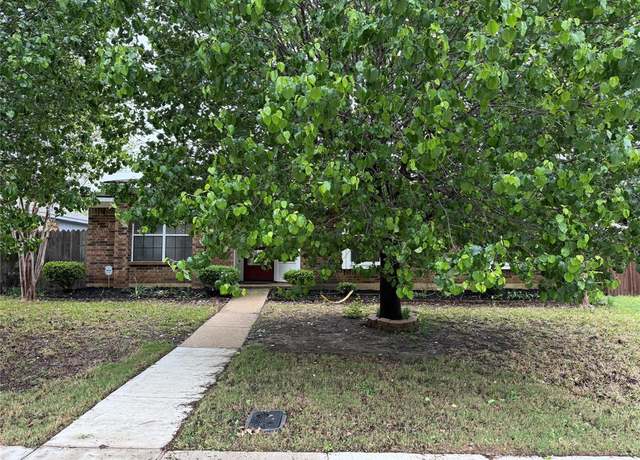 Property at 1722 Clydesdale Dr, Lewisville, TX 75067, 3 beds, 2 baths