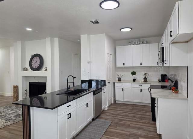 Property at 1941 Juniper Dr, Little Elm, TX 75068, 3 beds, 2 baths