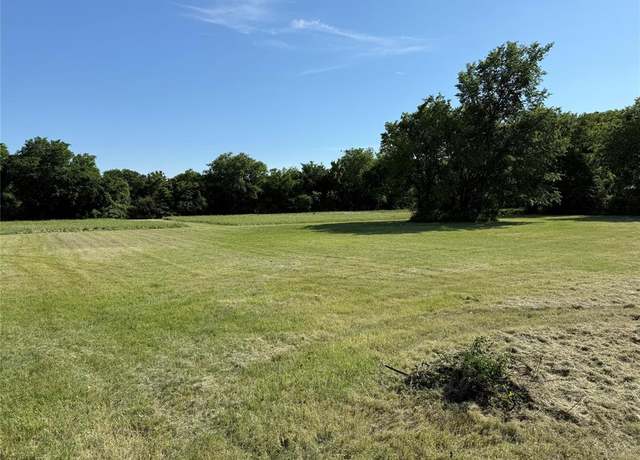 Property at 504 Central Ave, Newark, TX 76071