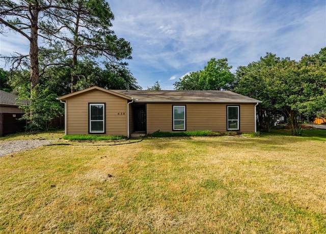 Property at 638 Matador Dr, Little Elm, TX 75068, 4 beds, 2.5 baths