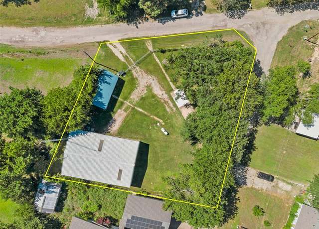 Property at 3247 Sandyhook Bnd, Wills Point, TX 75169, 1 bed, 1 bath
