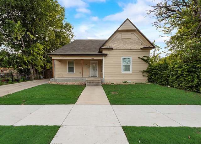 Property at 204 New York Ave, Fort Worth, TX 76104, 3 beds, 2 baths