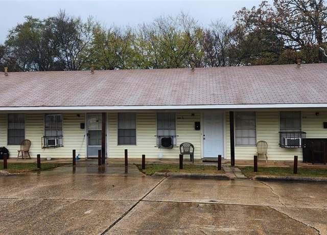 Property at 3740 Huston St, Shreveport, LA 71109, 4 beds, 4 baths