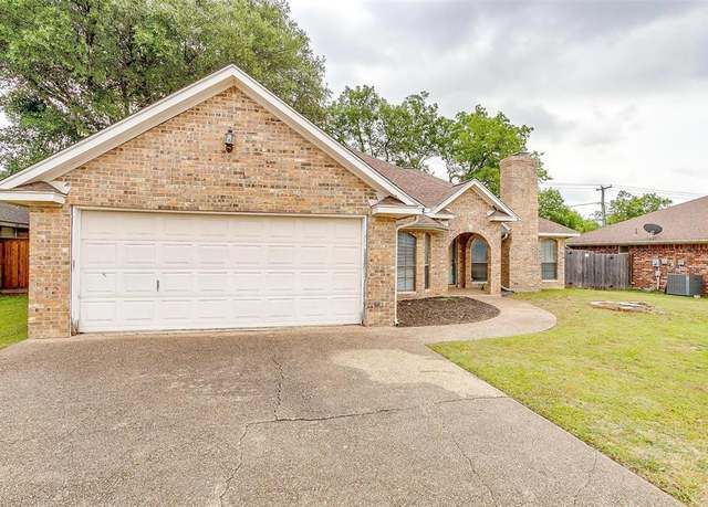 Property at 3941 Devonaire Dr, Fort Worth, TX 76008, 3 beds, 2 baths