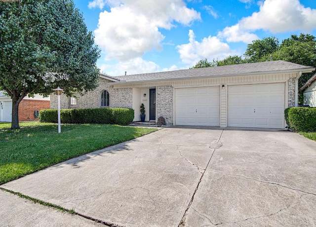 Property at 829 Belaire Dr, Burleson, TX 76028, 3 beds, 2 baths