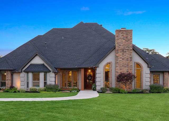 Property at 1384 Lakeview Dr, Southlake, TX 76092, 6 beds, 4 baths