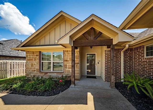 Property at 727 Abbey Rd, Lindale, TX 75771, 2 beds, 2 baths