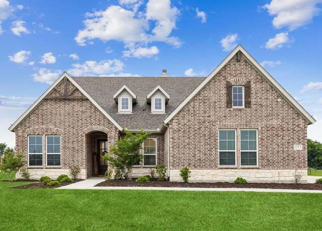 Property at 1213 Emilia Dr, Farmersville, TX 75442, 4 beds, 3 baths