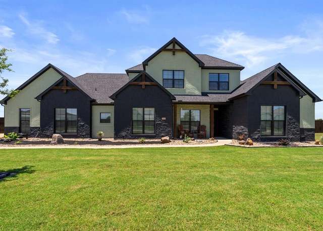 Property at 1644 Ryder Lee Ln, Waxahachie, TX 75165, 4 beds, 3 baths