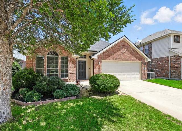 Property at 1017 Lake Hollow Dr, Little Elm, TX 75068, 3 beds, 2 baths
