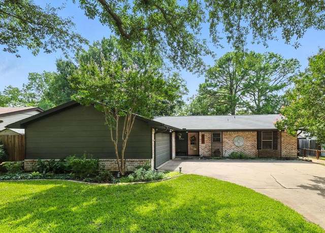 Property at 1601 Cimarron Trl, Grapevine, TX 76051, 3 beds, 2 baths