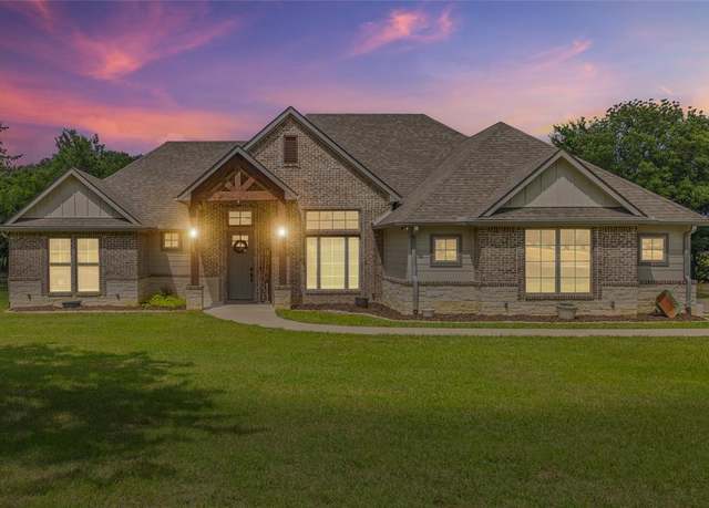 Property at 3917 County Road 3323, Greenville, TX 75402, 3 beds, 2.5 baths