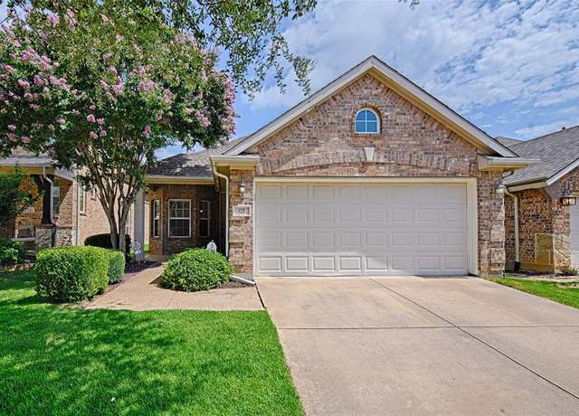 Property at 325 Perkins Dr, Argyle, TX 76226, 3 beds, 2 baths