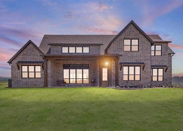 Property at 210 Dollie Rd, Grandview, TX 76050, 5 beds, 3.5 baths