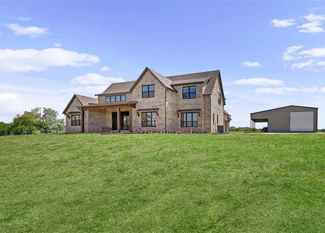 Property at 210 Dollie Rd, Grandview, TX 76050, 5 beds, 3.5 baths
