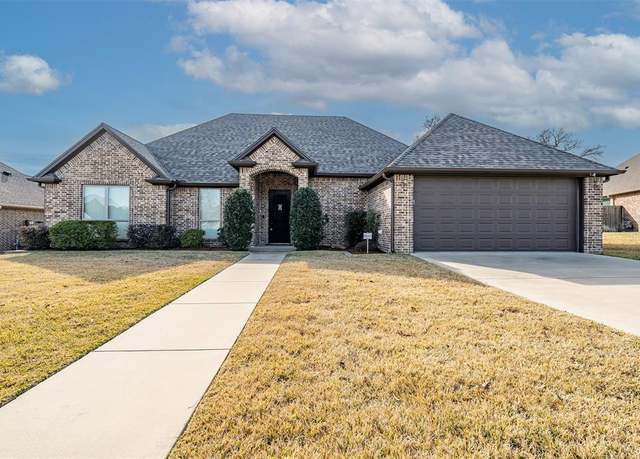 Property at 4117 Chapel Rdg, Tyler, TX 75707, 4 beds, 2 baths