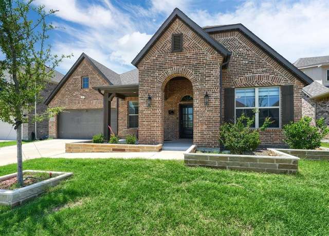 Property at 1733 Ann St, Celina, TX 75009, 4 beds, 3 baths