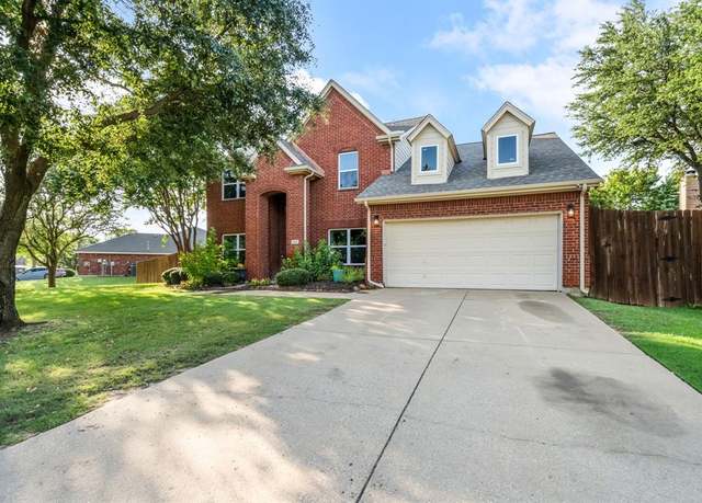 Property at 2201 Palamino Ct, Denton, TX 76210, 4 beds, 2.5 baths