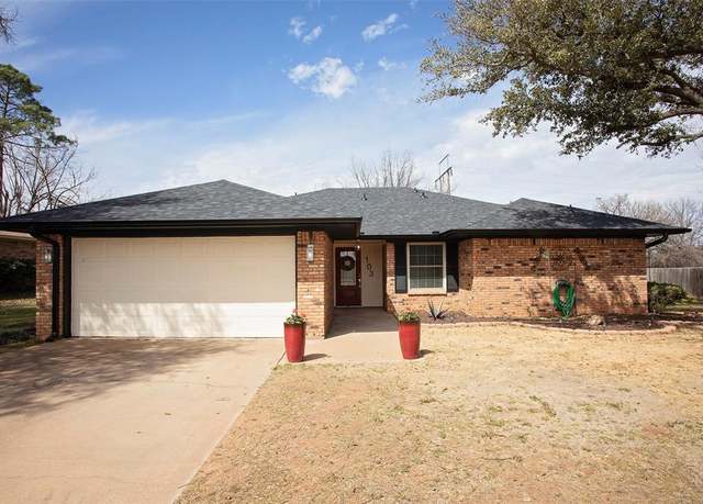 Property at 103 Chaparral Dr, Graham, TX 76450, 3 beds, 2 baths
