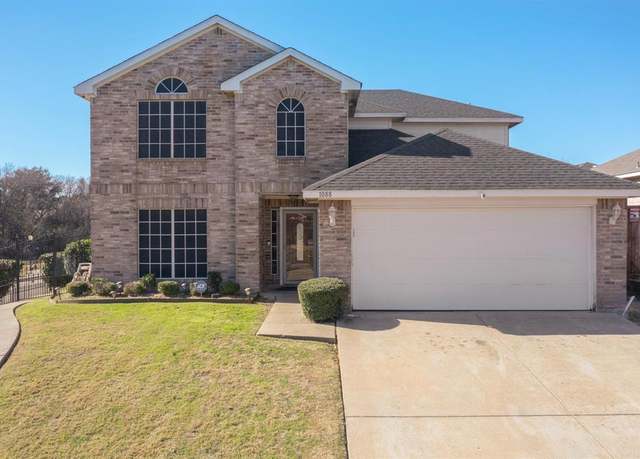Property at 1088 Magnolia Ln, Cedar Hill, TX 75104, 5 beds, 2.5 baths