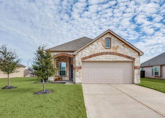 Property at 1212 Copper Dr, Desoto, TX 75115, 3 beds, 2 baths