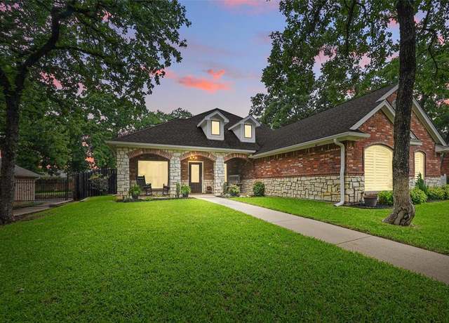 Property at 1308 Spinnaker Ln, Azle, TX 76020, 3 beds, 2 baths