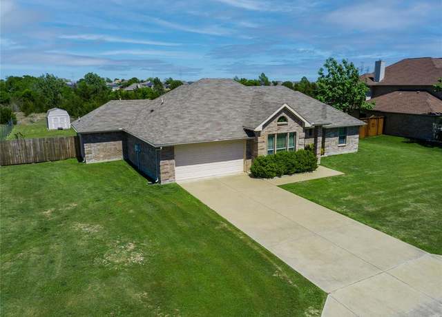 Property at 201 Southview Dr, Fate, TX 75189, 4 beds, 2 baths