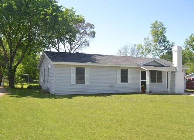 Property at 372 Shoreline Dr, Azle, TX 76020, 3 beds, 1 bath